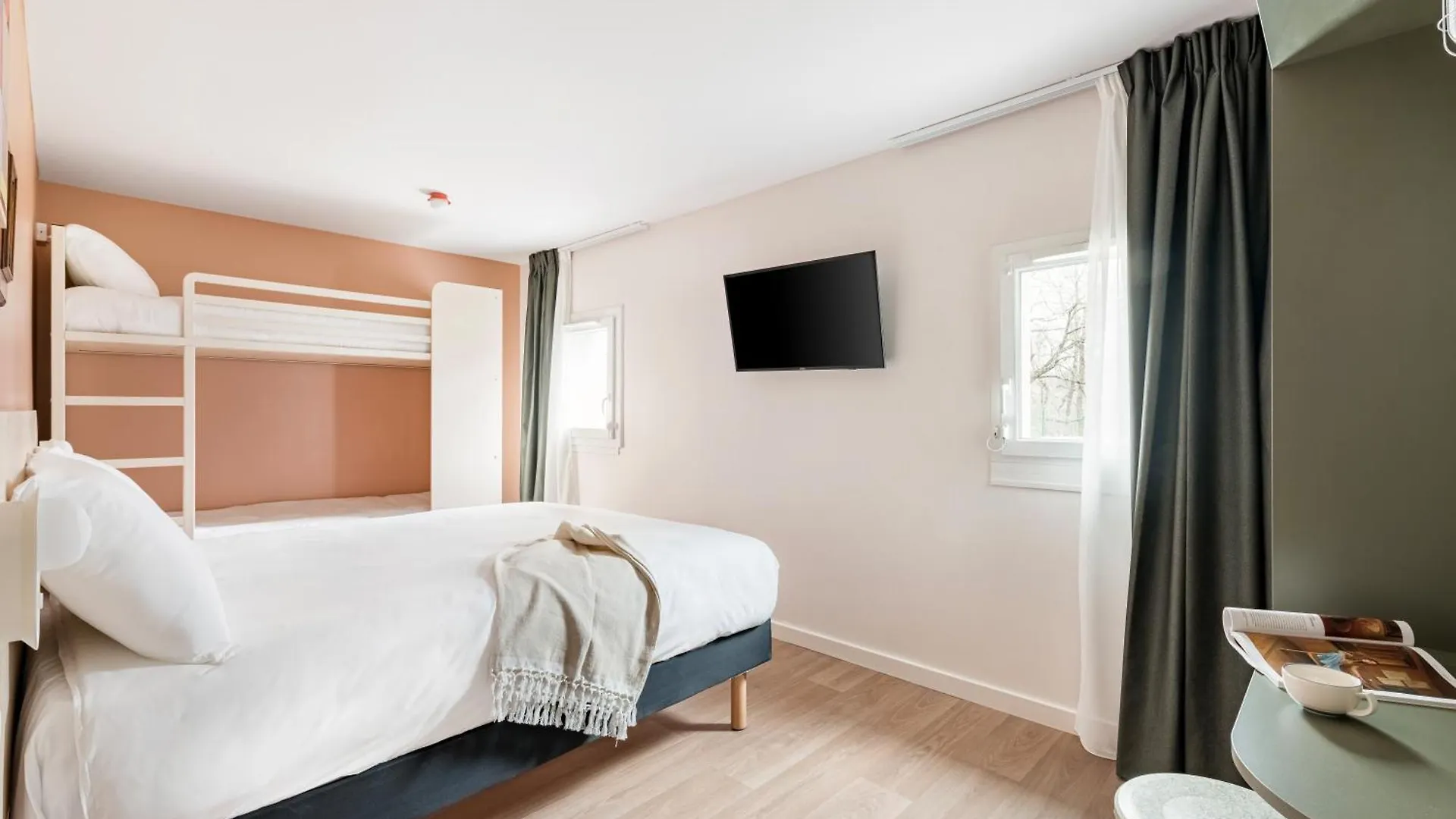 Greet Hotel Prevessin Geneve Aeroport 2*, Prevessin-Moens France